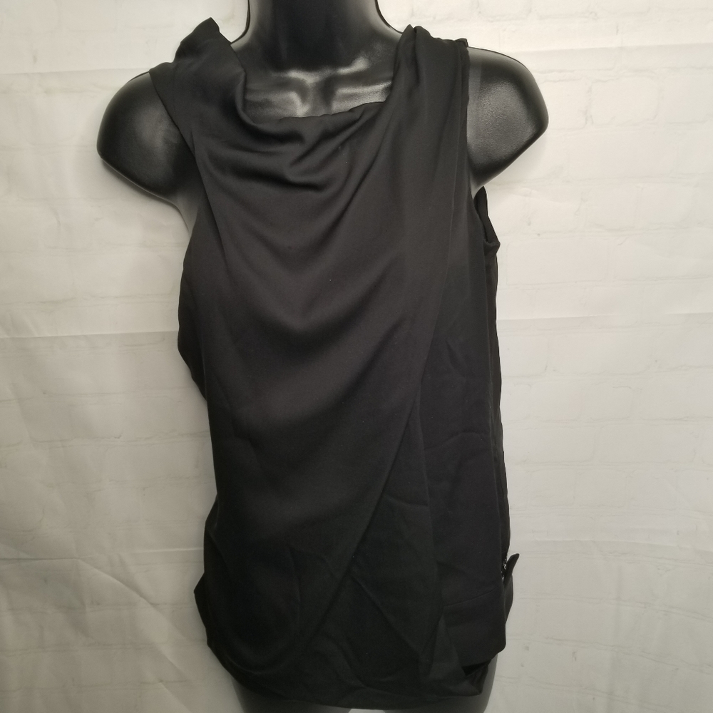 Diane Von Furstenburg silk sleeveless blouse Size 4